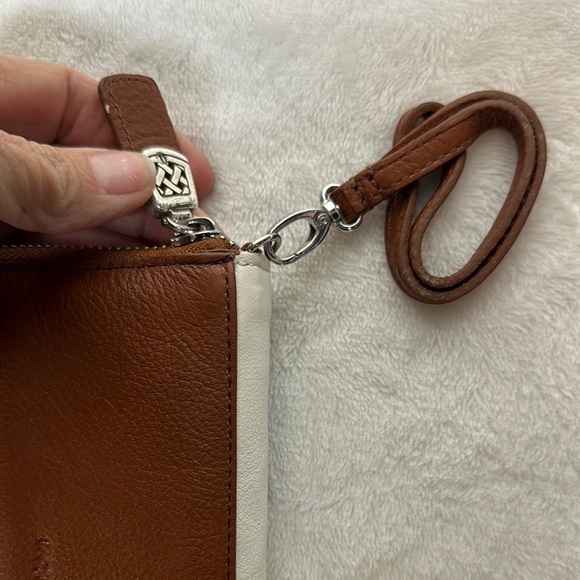 NWT Brighton Life is Beautiful Floral  Bella Wallet - Picture 6 of 11